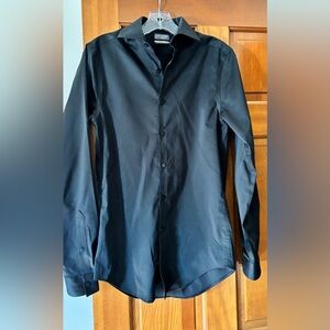 Van Heusen Men's Classic Black Shirt